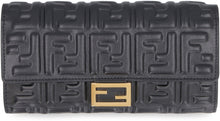 Load image into Gallery viewer, Continental leather wallet
