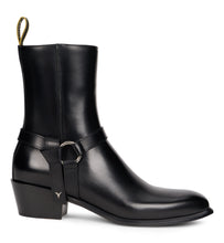 Load image into Gallery viewer, Pointed boot with buckle
