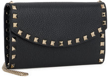 Load image into Gallery viewer, Shoulder bag in leather
