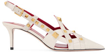 Load image into Gallery viewer, Rockstud décolleté in leather
