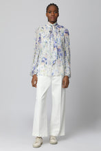 Load image into Gallery viewer, Natura crêpe blouse
