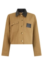 Load image into Gallery viewer, Short beige jacket with dark elegant collar
