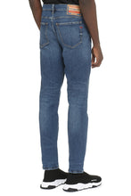 Load image into Gallery viewer, 2019 D-Strukt slim fit jeans
