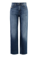 Load image into Gallery viewer, 2016 D-Air boyfriend jeans
