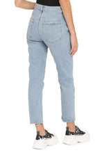 Load image into Gallery viewer, Riley cropped straight leg jeans
