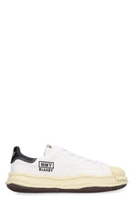 Load image into Gallery viewer, Blakey canvas low-top sneakers
