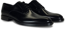 Load image into Gallery viewer, Patent leather lace-up shoes
