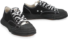 Load image into Gallery viewer, Peterson canvas low-top sneakers
