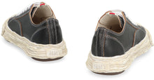 Load image into Gallery viewer, Peterson 23 Leather low-top sneakers
