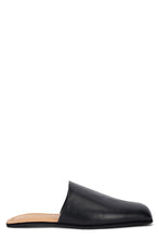 Load image into Gallery viewer, Mule Cigarr in black leather
