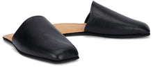 Load image into Gallery viewer, Mule Cigarr in black leather
