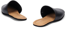 Load image into Gallery viewer, Mule Cigarr in black leather
