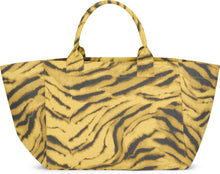 Load image into Gallery viewer, XXL tote bag with zebra print
