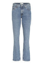 Load image into Gallery viewer, Lyle slim fit jeans
