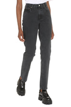 Load image into Gallery viewer, Lyle slim fit jeans
