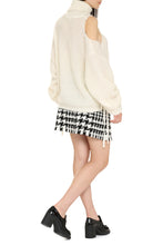 Load image into Gallery viewer, Long sleeve turtleneck

