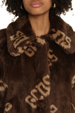 Load image into Gallery viewer, Faux fur coat
