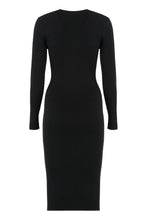 Load image into Gallery viewer, I wear a ribbed sweater with a pocket.
