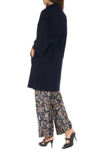 Load image into Gallery viewer, Arona virgin wool coat

