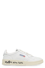 Load image into Gallery viewer, Medalist leather low-top sneakers
