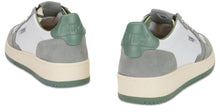 Load image into Gallery viewer, Sneakers low-top Medalist
