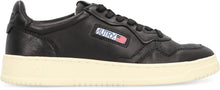 Load image into Gallery viewer, Medalist leather low-top sneakers
