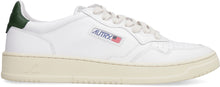 Load image into Gallery viewer, Medalist leather low-top sneakers
