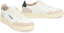 Load image into Gallery viewer, Medalist Low-top sneakers
