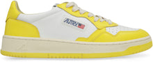 Load image into Gallery viewer, Medalist low-top sneakers
