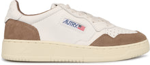 Load image into Gallery viewer, Medalist Low-top sneakers
