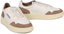 Load image into Gallery viewer, Medalist Low-top sneakers
