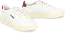 Load image into Gallery viewer, Medalist low-top sneakers
