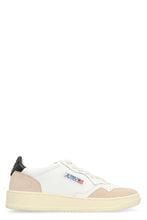Load image into Gallery viewer, Medalist Low-top sneakers
