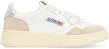 Load image into Gallery viewer, Medalist leather sneakers
