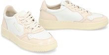 Load image into Gallery viewer, Medalist leather low-top sneakers
