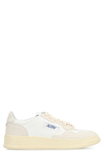 Load image into Gallery viewer, Medalist Low-top sneakers
