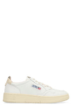 Load image into Gallery viewer, Medalist Low-top sneakers

