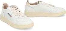 Load image into Gallery viewer, Medalist Low-top sneakers
