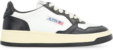 Load image into Gallery viewer, Medalist Low-top sneakers
