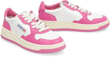 Load image into Gallery viewer, Medalist leather low-top sneakers

