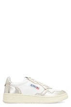 Load image into Gallery viewer, Medalist leather low-top sneakers
