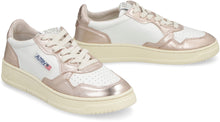 Load image into Gallery viewer, Medalist leather low-top sneakers
