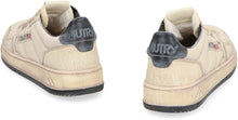 Load image into Gallery viewer, Medalist Leather low-top sneakers
