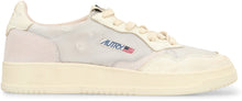 Load image into Gallery viewer, Medalist Super Vintage low-top sneakers
