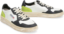 Load image into Gallery viewer, Super Vintage low-top sneakers
