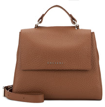 Load image into Gallery viewer, Sveva Soft bag in hammered leather
