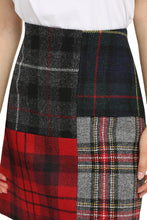 Load image into Gallery viewer, Baccara check pattern wool skirt
