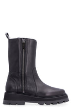 Load image into Gallery viewer, Bayu Flat leather boots
