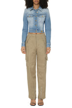 Load image into Gallery viewer, Denim jacket

