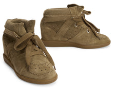 Load image into Gallery viewer, Sneakers with wedge Bobby in leather
